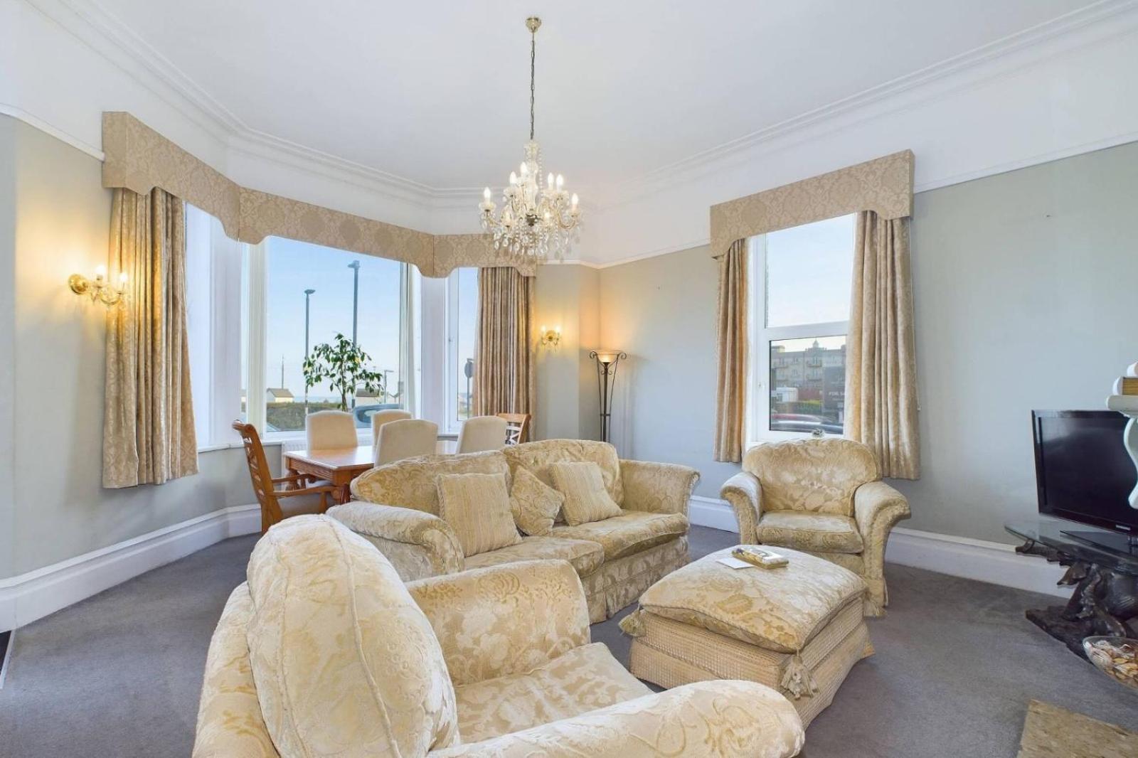 Loveliest Homes Paignton - Sea Front Location With Parking 외부 사진